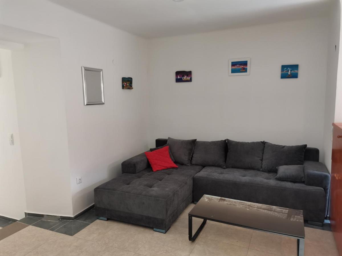 Diana Rooms And Apartment Сплит Екстериор снимка