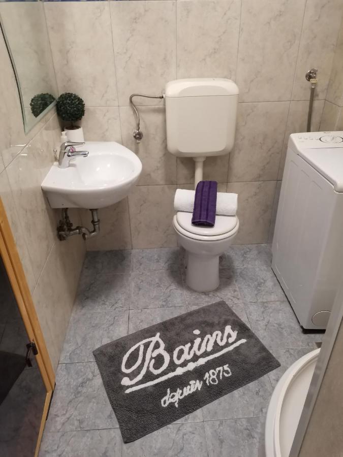 Diana Rooms And Apartment Сплит Екстериор снимка