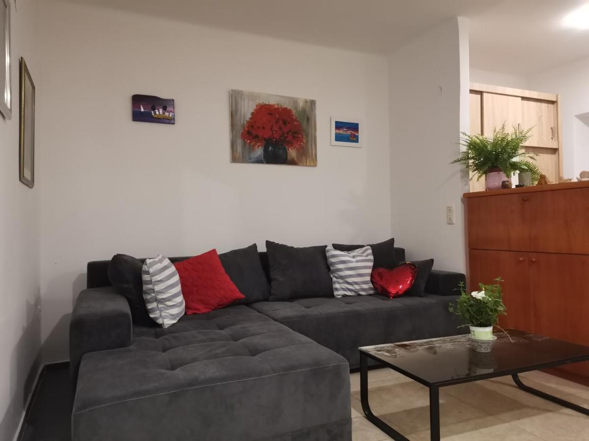 Diana Rooms And Apartment Сплит Екстериор снимка